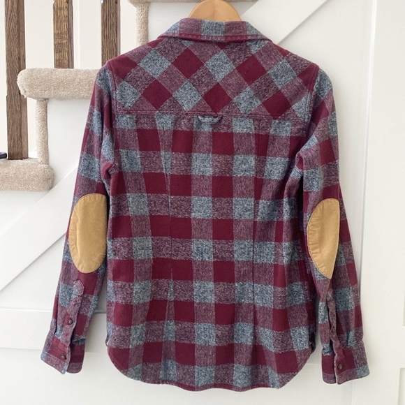 Roots plaid flannel button down shirt size M - Picture 3 of 8